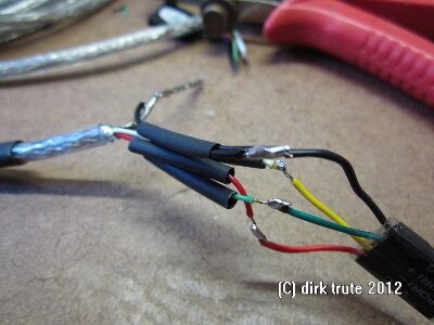 USB-Kabel und Steckverbinder verlötet